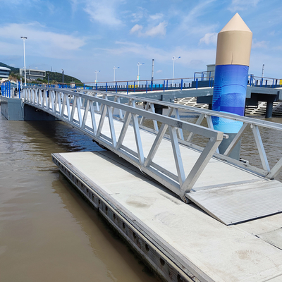 Non-Slip Resistant Aluminum Gangway Floating Bridge Pontoon Customizable Marina Floating Dock